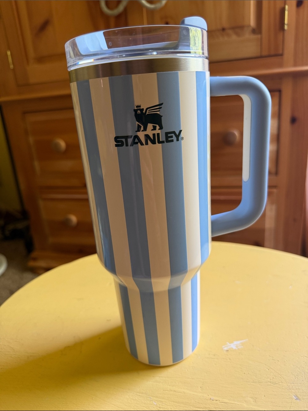 Stanley Quencher H2.0 Flowstate Tumbler 1.18L/40oz Cornflower Blue Stripe - Picture 2 of 5